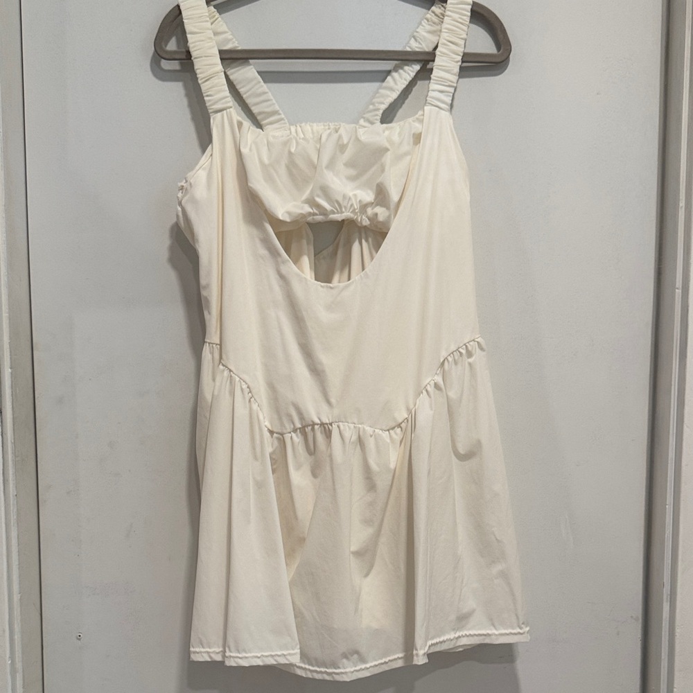 Cream M Sleeveless Dress with Ruched Straps plus matching shorts